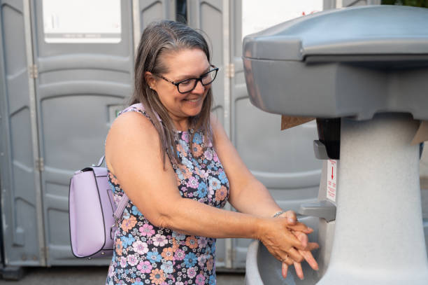Best Affordable porta potty rental  in Mishicot, WI